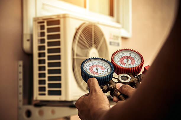 Professional Hvac Maintenance technician working in Pleasant Grove, UT